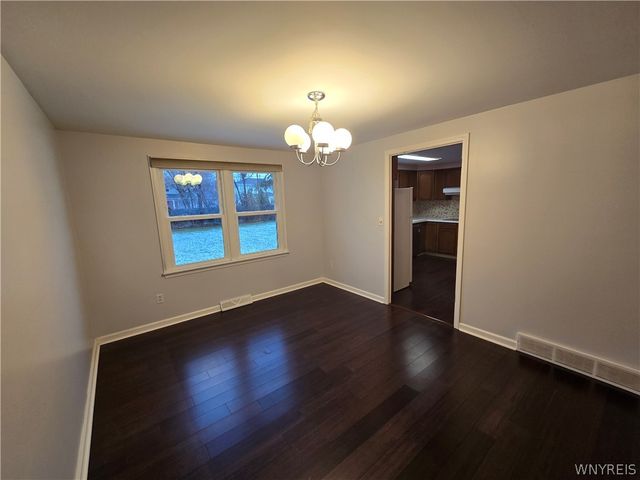 161 Foxpoint West, Amherst, NY 14221