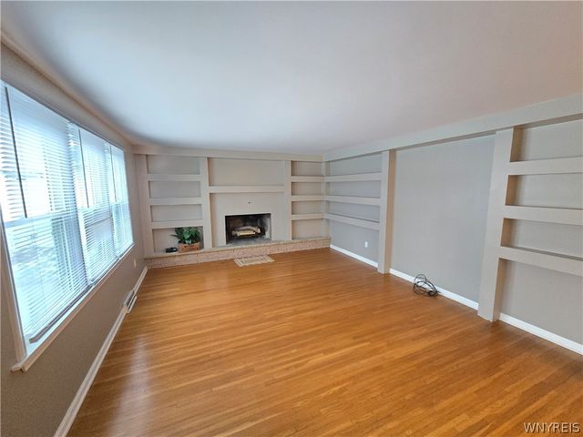 161 Foxpoint West, Amherst, NY 14221