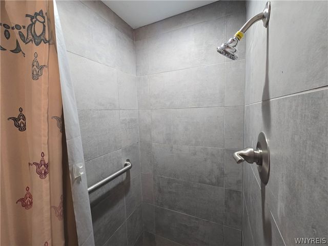 161 Foxpoint West, Amherst, NY 14221