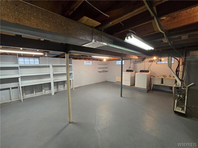 161 Foxpoint West, Amherst, NY 14221