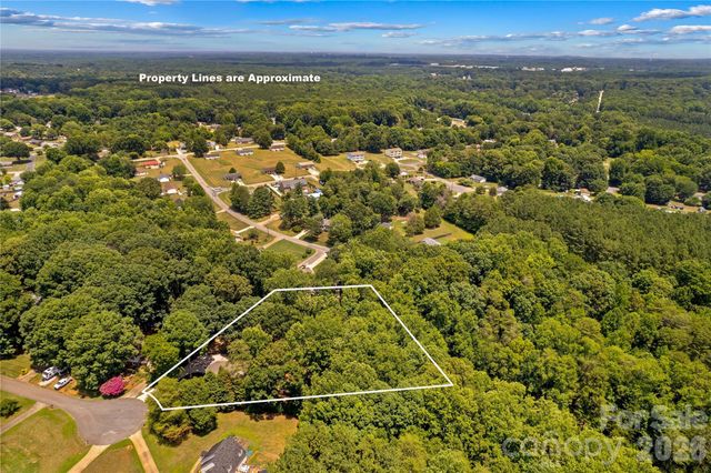135 Chapel Court, Salisbury, NC 28147