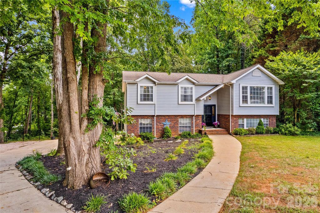 135 Chapel Court, Salisbury, NC 28147