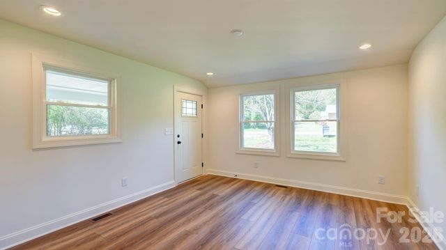 410 Patricia Avenue, Harrisburg, NC 28075