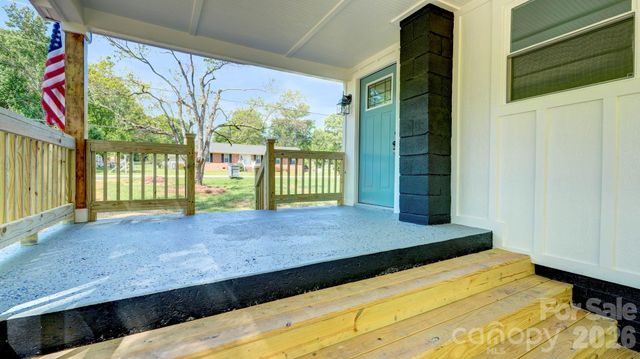 410 Patricia Avenue, Harrisburg, NC 28075