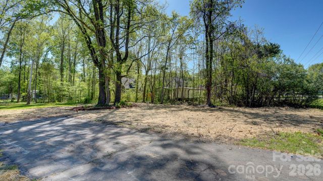410 Patricia Avenue, Harrisburg, NC 28075