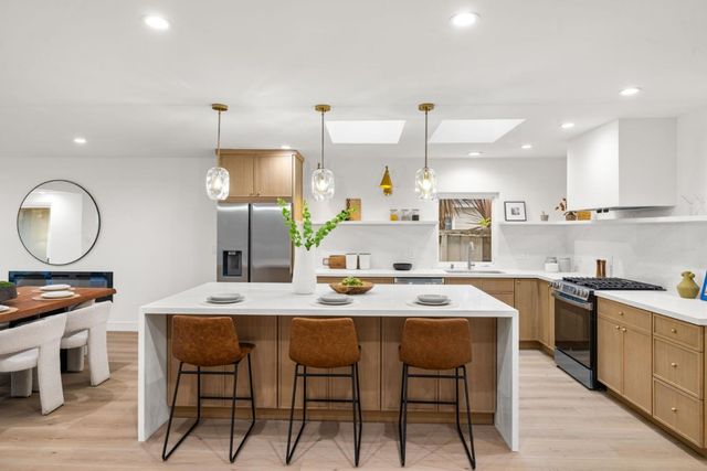 1218 Sanchez Way, Redwood City, CA 94061