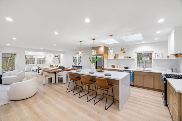 1218 Sanchez Way, Redwood City, CA 94061