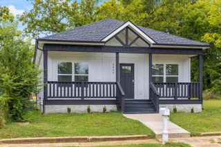 2405 Kirby Avenue, Chattanooga, TN 37404