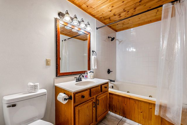 438 Ridgeline Way, Gatlinburg, TN 37738