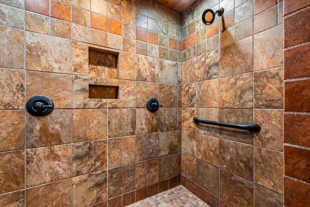 438 Ridgeline Way, Gatlinburg, TN 37738