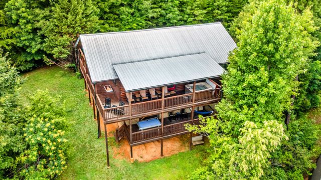 438 Ridgeline Way, Gatlinburg, TN 37738