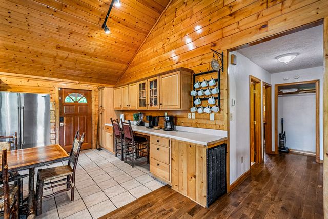 438 Ridgeline Way, Gatlinburg, TN 37738