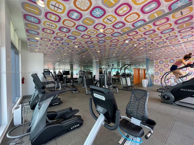 31 SE 6th St 2503, Miami, FL 33131
