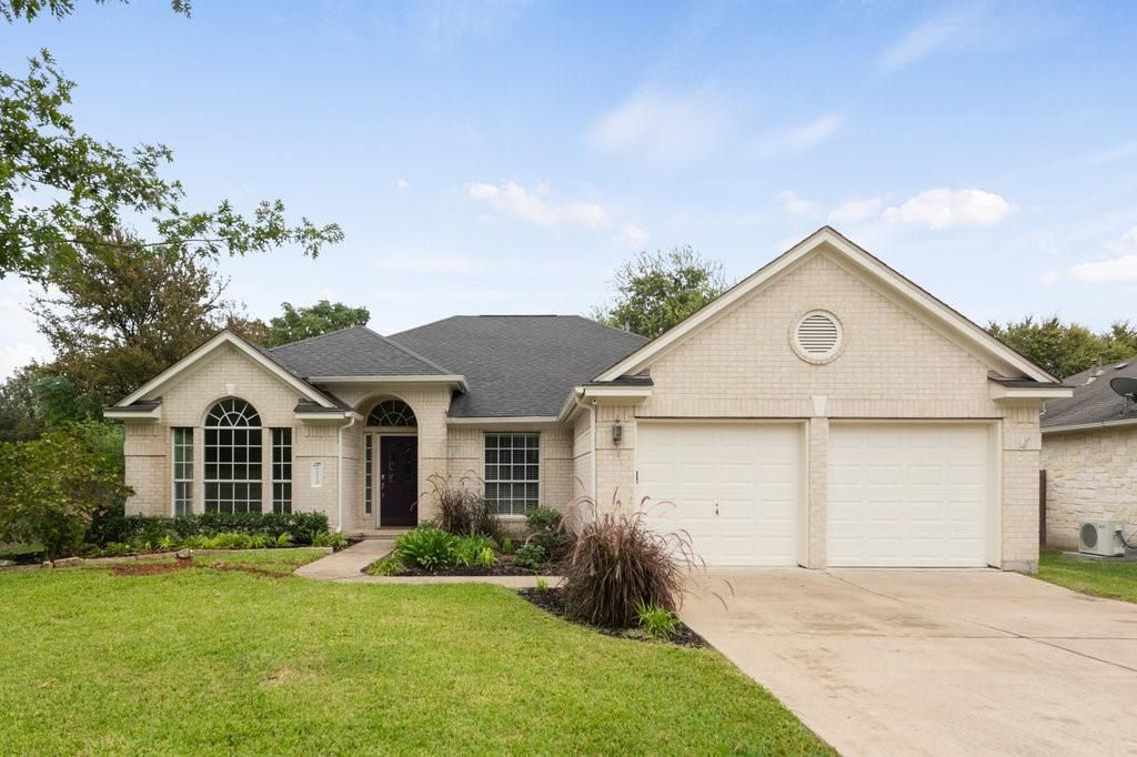 2110 Red Oak CIR, Round Rock, TX 78681