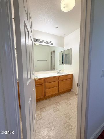 2323 Shakespeare Drive, Oxnard, CA 93033