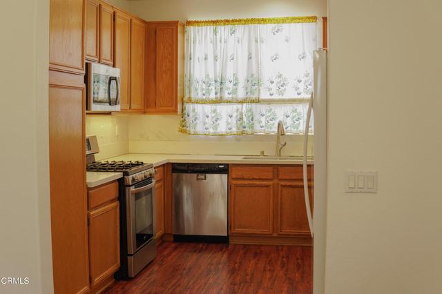 2323 Shakespeare Drive, Oxnard, CA 93033
