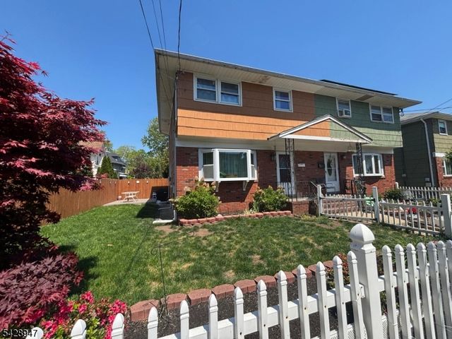 511 E 2Nd St, Bound Brook Boro, NJ 08805