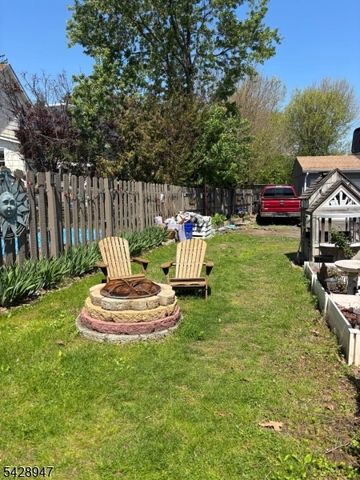 511 E 2Nd St, Bound Brook Boro, NJ 08805