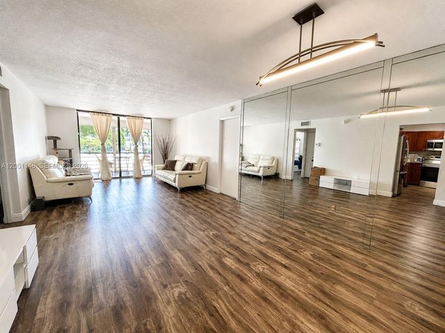 1400 Saint Charles Place 217, Pembroke Pines, FL 33026