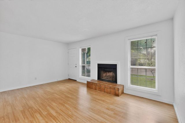 5505 Live Oak Street 102, Dallas, TX 75206