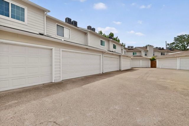 5505 Live Oak Street 102, Dallas, TX 75206