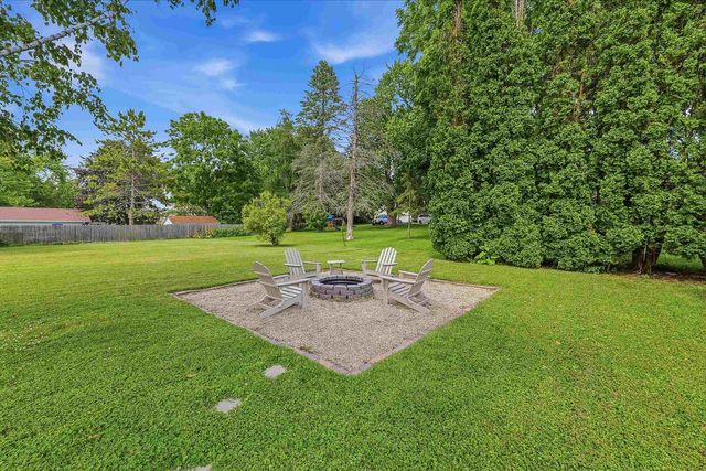 406 North Street, Beaver Dam, WI 53916