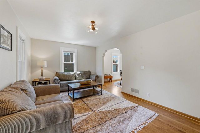 406 North Street, Beaver Dam, WI 53916