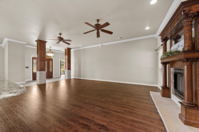 810 Kenney DR, Copperas Cove, TX 76522