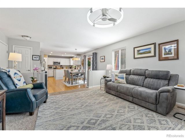 3933 Sunstone Way, Fort Collins, CO 80525