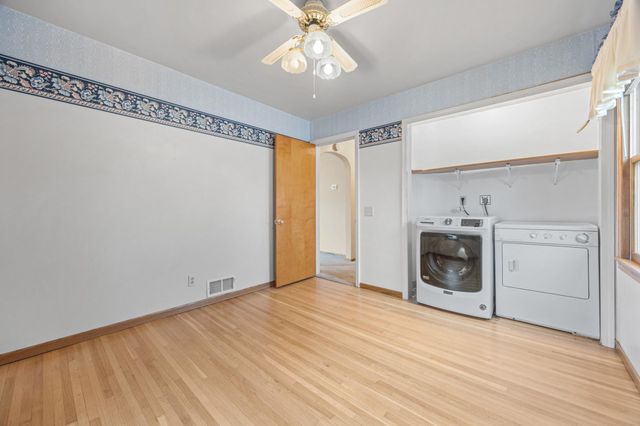 215 16th Street N, Moorhead, MN 56560