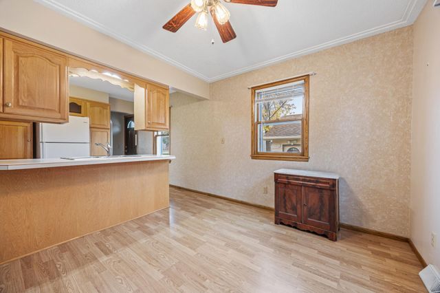 215 16th Street N, Moorhead, MN 56560