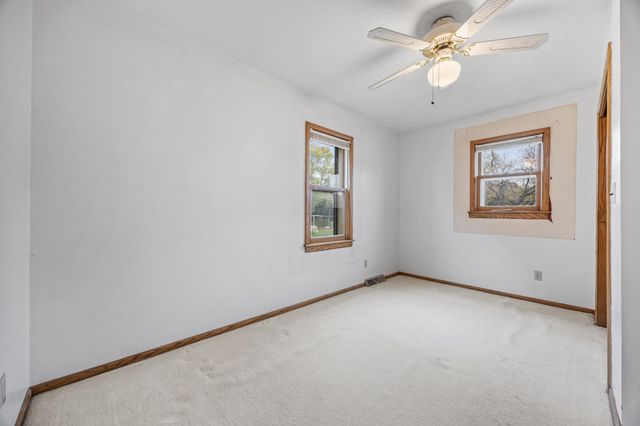 215 16th Street N, Moorhead, MN 56560