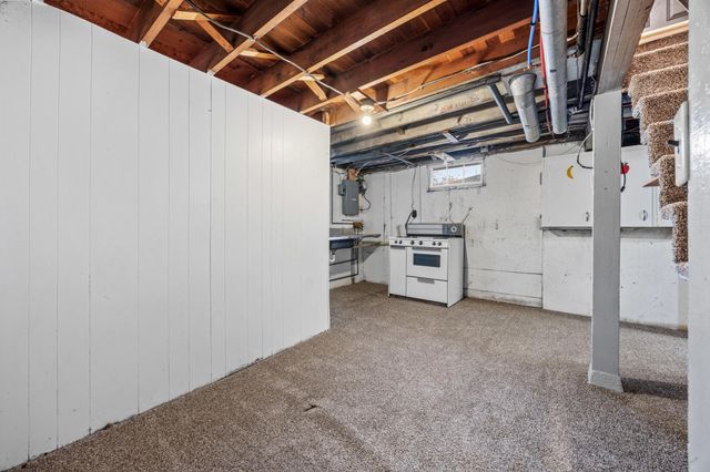 215 16th Street N, Moorhead, MN 56560