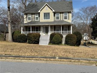 722 Thornapple Trail, Lawrenceville, GA 30046