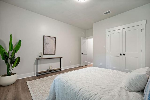 7051 Country Oaks Drive N, Irvington, AL 36544