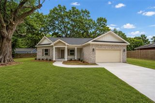 7051 Country Oaks Drive N, Irvington, AL 36544