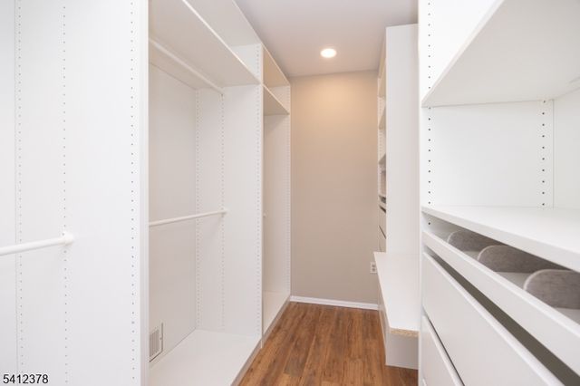 7 Lake Ct, Raritan Twp., NJ 08822