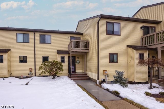 7 Lake Ct, Raritan Twp., NJ 08822