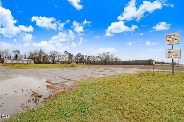 409 Nc 111, Goldsboro, NC 27534