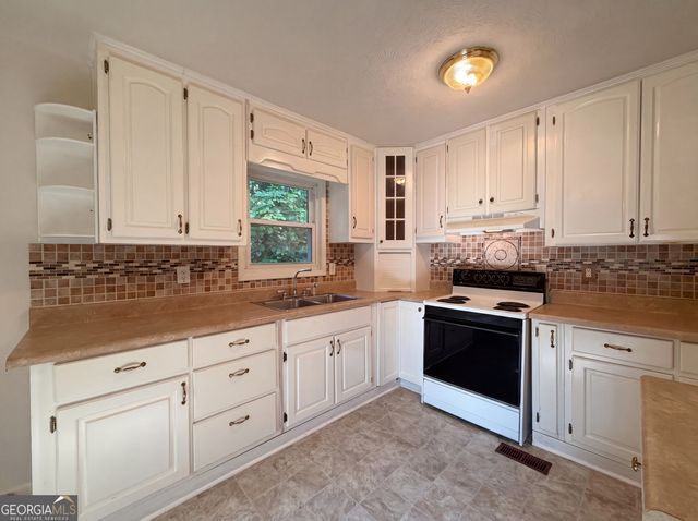 7850 Clayton Road, Jonesboro, GA 30236