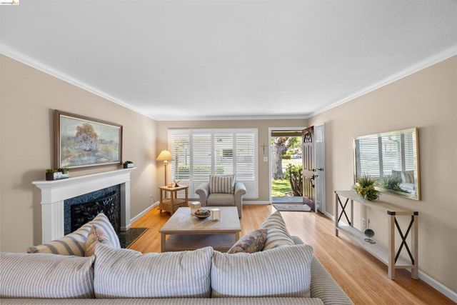 17032 Via Corona, San Lorenzo, CA 94580