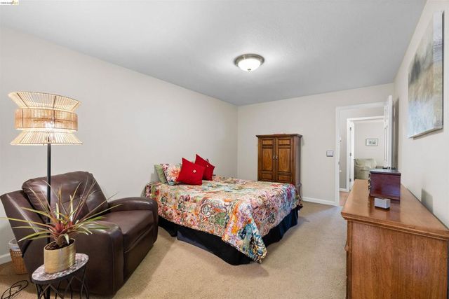 17032 Via Corona, San Lorenzo, CA 94580
