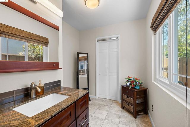 17032 Via Corona, San Lorenzo, CA 94580