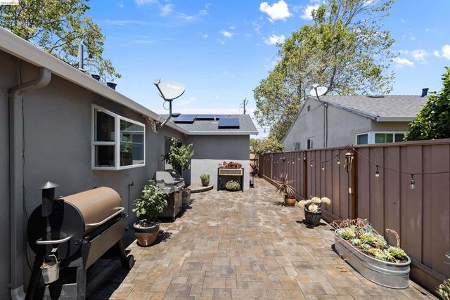 17032 Via Corona, San Lorenzo, CA 94580