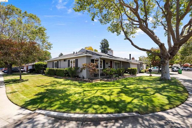17032 Via Corona, San Lorenzo, CA 94580