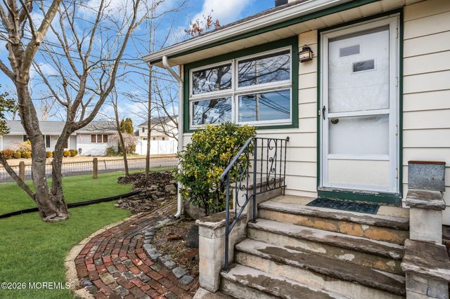 501 Cable Avenue, Beachwood, NJ 08722