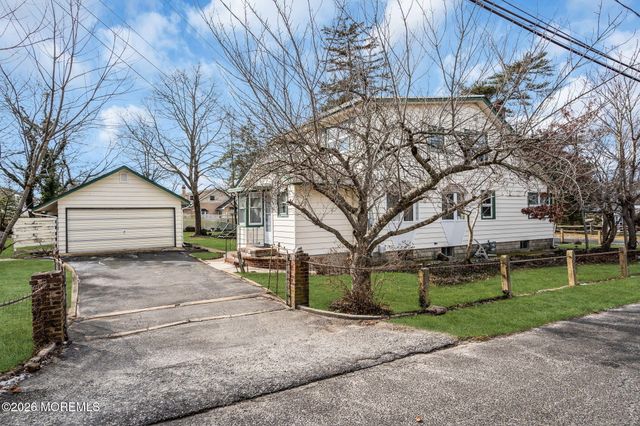 501 Cable Avenue, Beachwood, NJ 08722