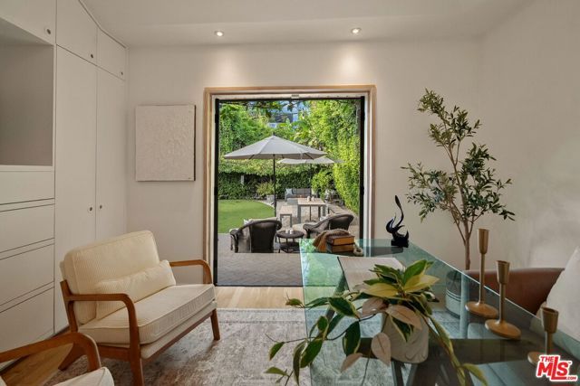3775 Maplewood Avenue, Los Angeles, CA 90066