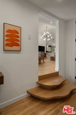 3775 Maplewood Avenue, Los Angeles, CA 90066