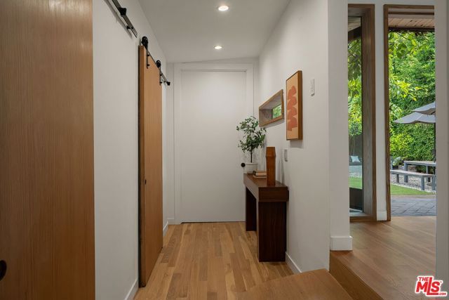 3775 Maplewood Avenue, Los Angeles, CA 90066